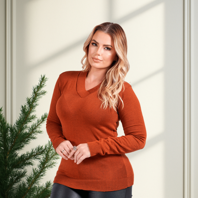Blusa Suéter Básica Decote V em Tricot De Elastano