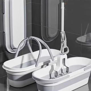 Balde Retrátil Dobrável Flexível Retangular 26L Silicone Multiuso Com 4 Rodinha e Alça
