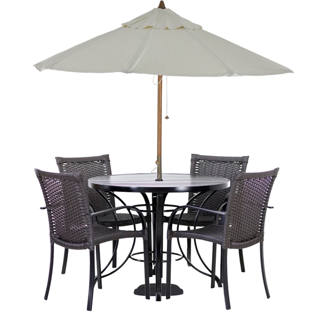 Kit 4 Cadeiras e Mesa com Tampo Ripado em Alumínio e Ombrelone para Piscina, Jardim, Edícula, Área - Trama Original