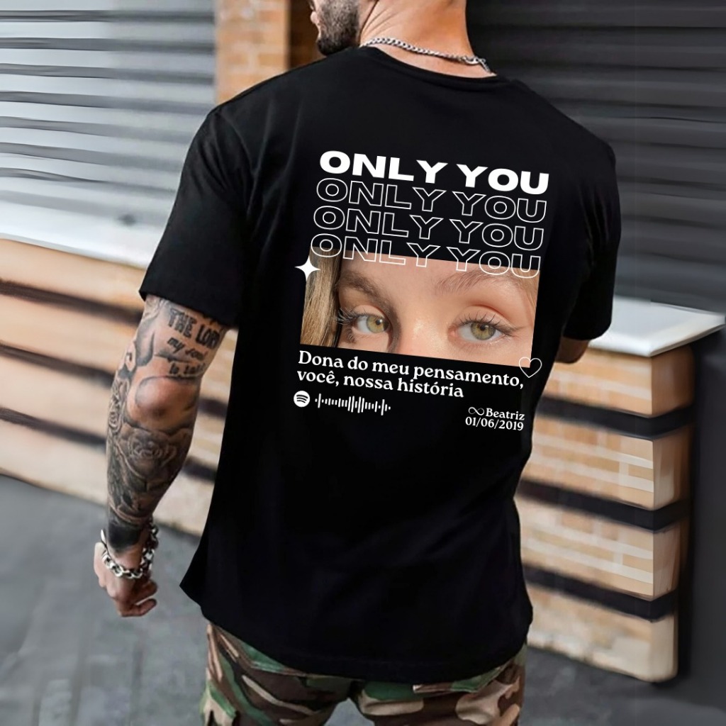 Camiseta Olhos Foto Only You Casal Namorado Personalizada com Foto Algodão Preta