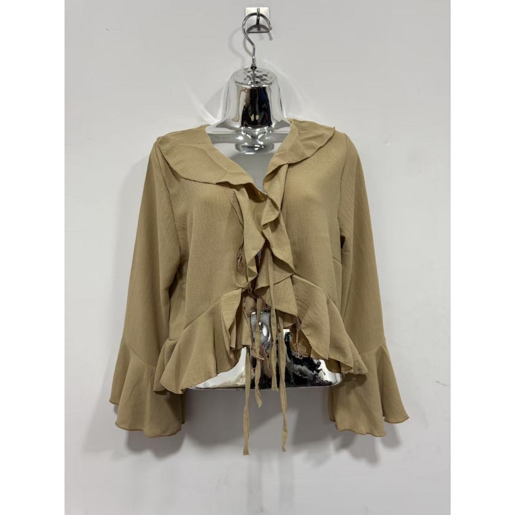 Camisa Curta com Babados Sobrepostos Amarra Regulável na Cintura Manga Flare Solta Tecido Opaco para Looks Elegantes de