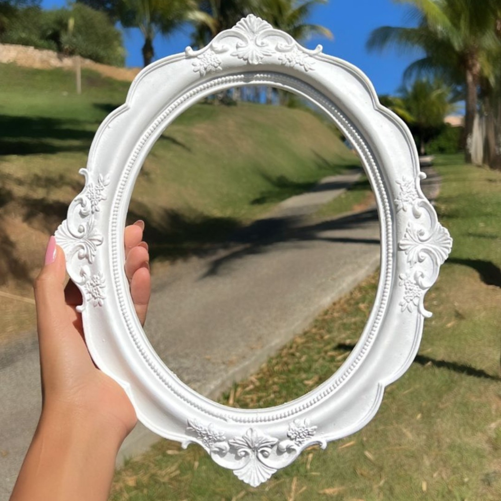 Moldura Decoração Oval Verona Sem Espelho Em Resina 33x27cm