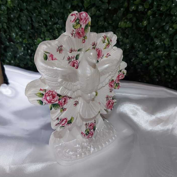 Divino Espírito Santo / Decoupage Cor Vermelha / 17 cm em Oferta na Shopee