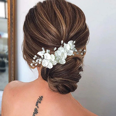 Arranjo Tiara Enfeite de Noiva Madrinha Grinalda Casamento civil igreja em Oferta na Shopee