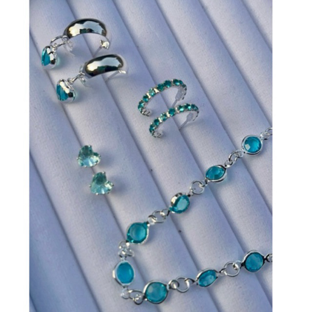 Kits Brincos Trio Coração + Chocker Feminino Acessorios Colar Prata Dourado Lindos em Oferta na Shopee