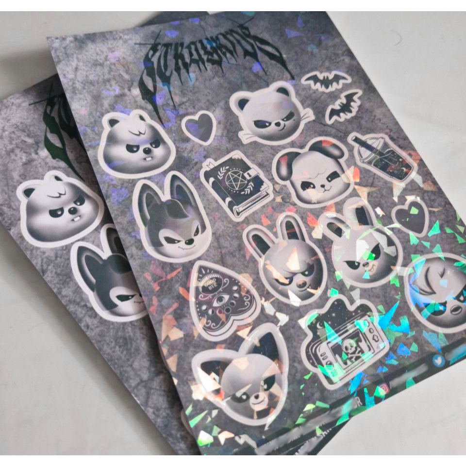 Cartela de Adesivos Evil SKZOO - Stray Kids (Kpop) em Oferta na Shopee