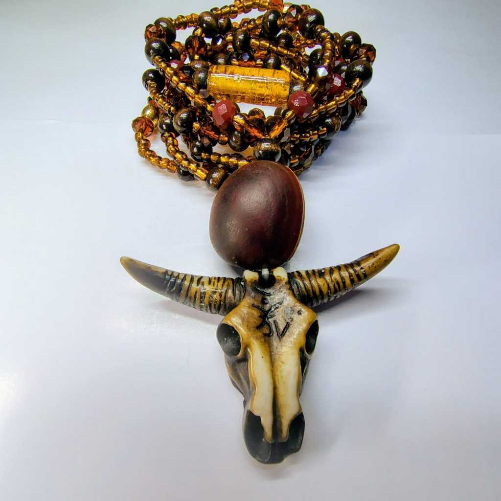 GUIA  DE  BOIDEIRO  COM CRISTAL UMBANDA E CANDOMBLÉ COM OLHO DE BOI, PINGETE DE CABEÇA DE BOI