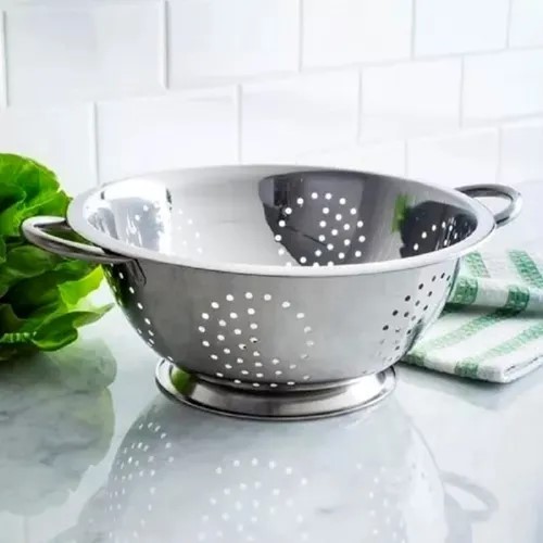 Escorredor de Massa Inox 24cm ou Kit Utensílios Cozinha | Pegador, Ralador e Amassador.