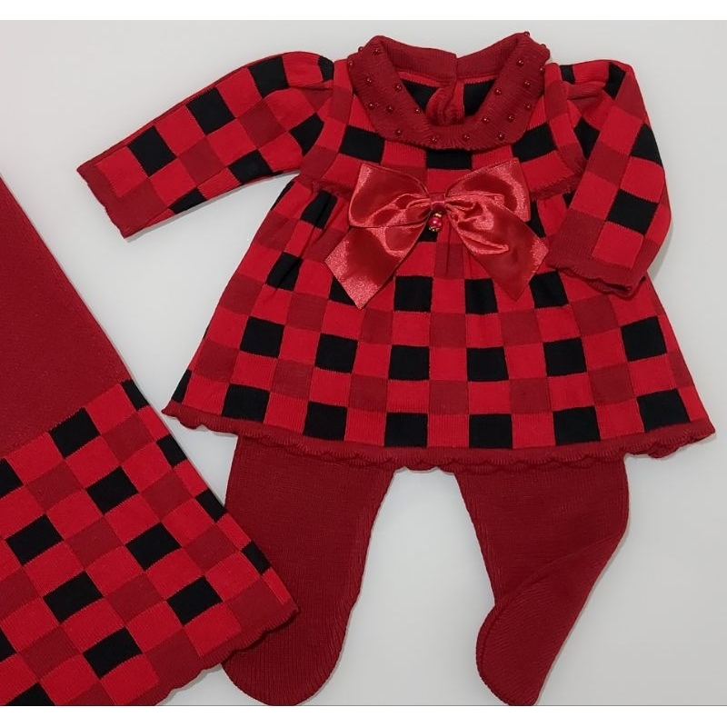 Saída de Maternidade de Luxo em Tricot. Saida Vestido Calça e Manta Xadrez Vermelho Festa Junina