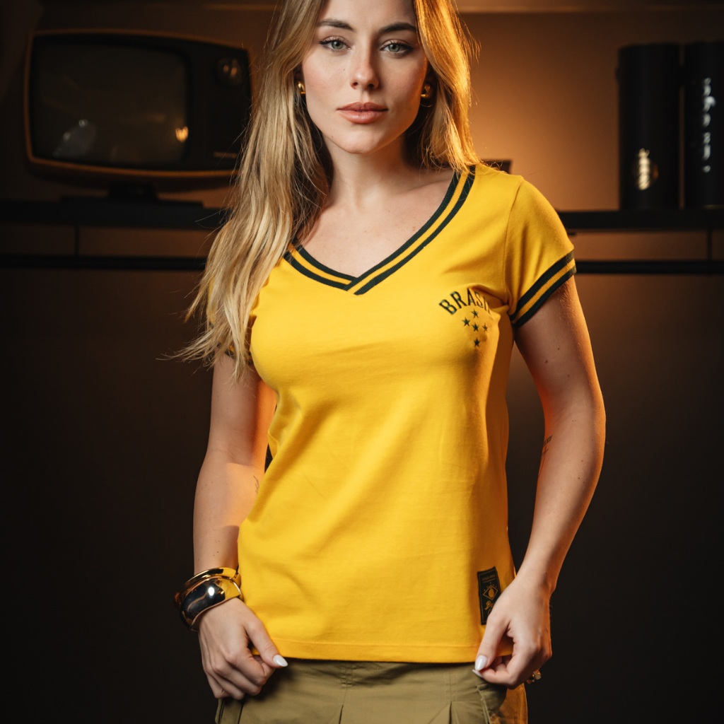 Camisa Brasil Retrô Vintage Babylook Feminina Oficial em Oferta na Shopee