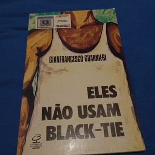 Livro eles não usam black-tie