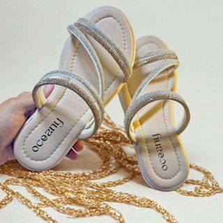 Sandalia rasteirinha  adulto a infantil  brilho strass confortavel em Oferta na Shopee