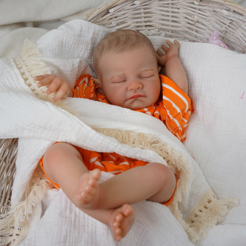 Boneca Bebê Reborn Corpo de Tecido 51cm Realista em Oferta na Shopee