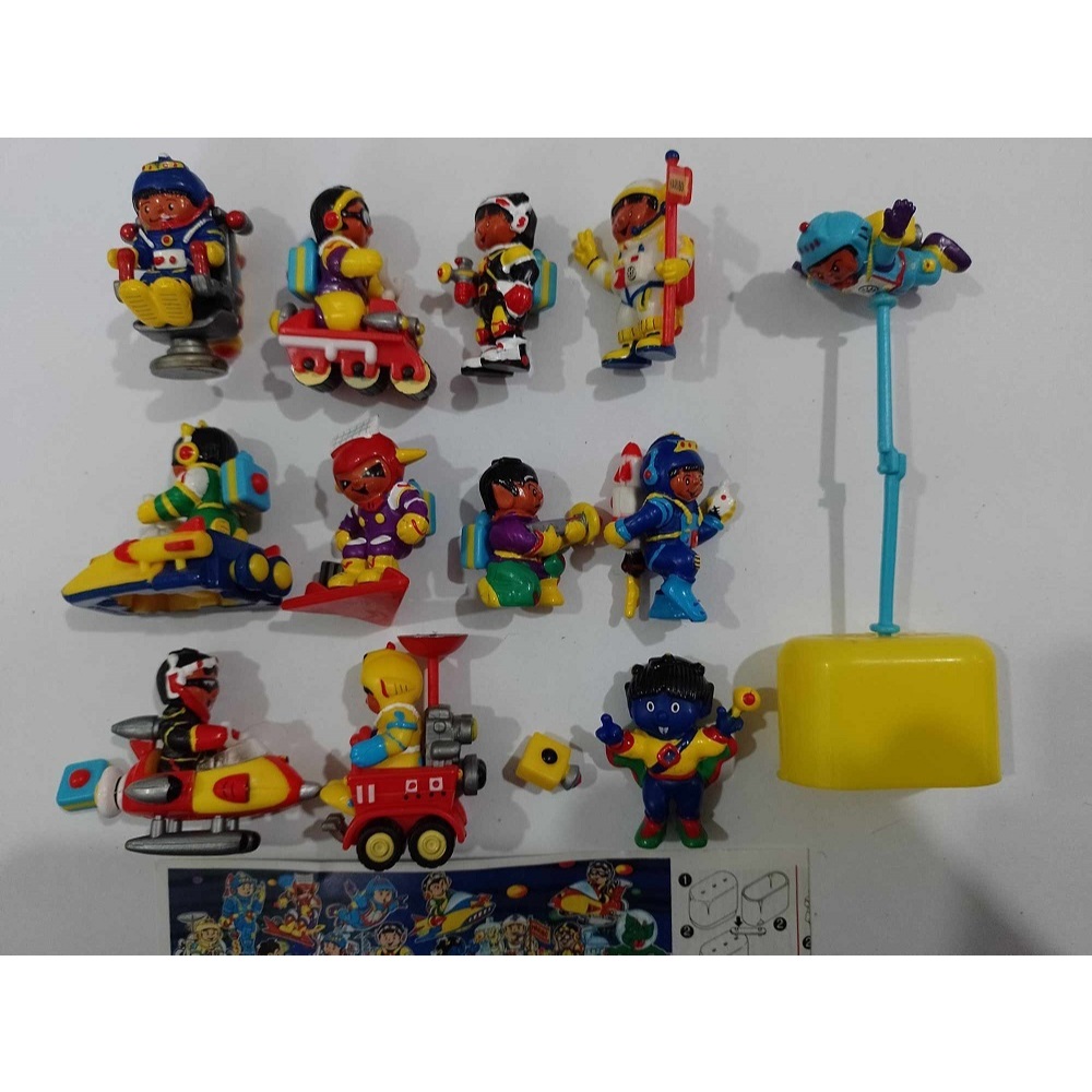 Kinder Ovo - Haribo Space ( Lote faltando 1 para estar completo )