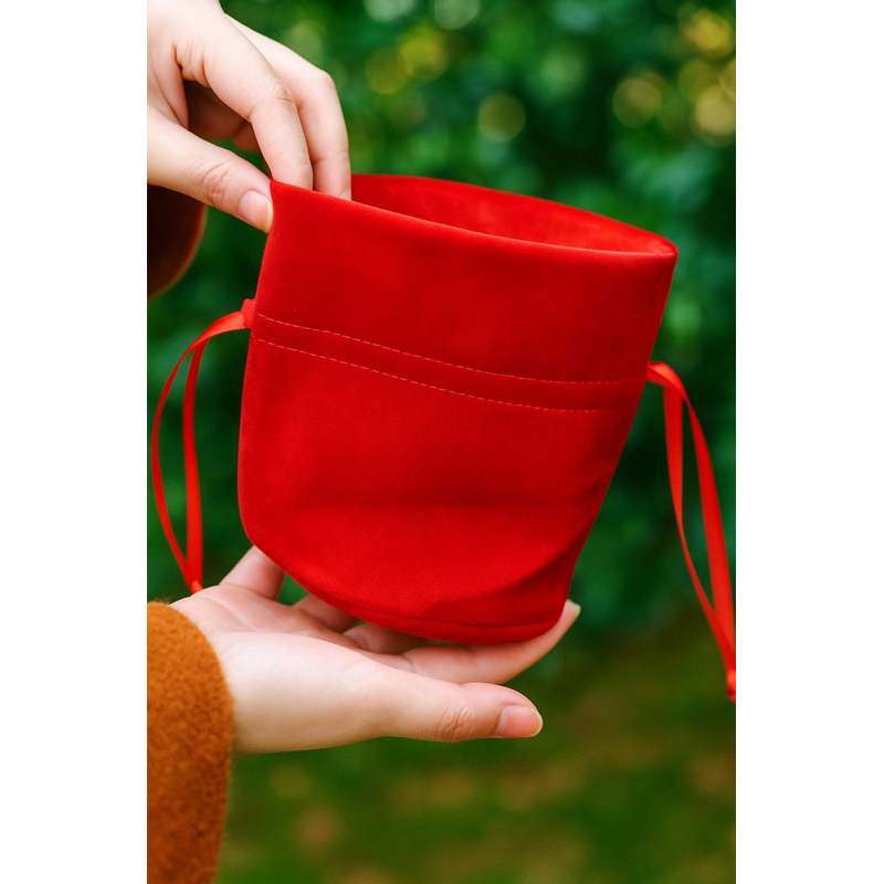 6 saquinhos veludo macio tamanho 11x12 vermelho ou preto