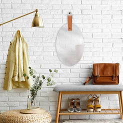 Espelho Decorativo Modelo Oval 20x30cm – Alça de Couro e Vidro Lapidado
