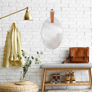 Espelho Decorativo Modelo Oval 20x30cm – Alça de Couro e Vidro Lapidado