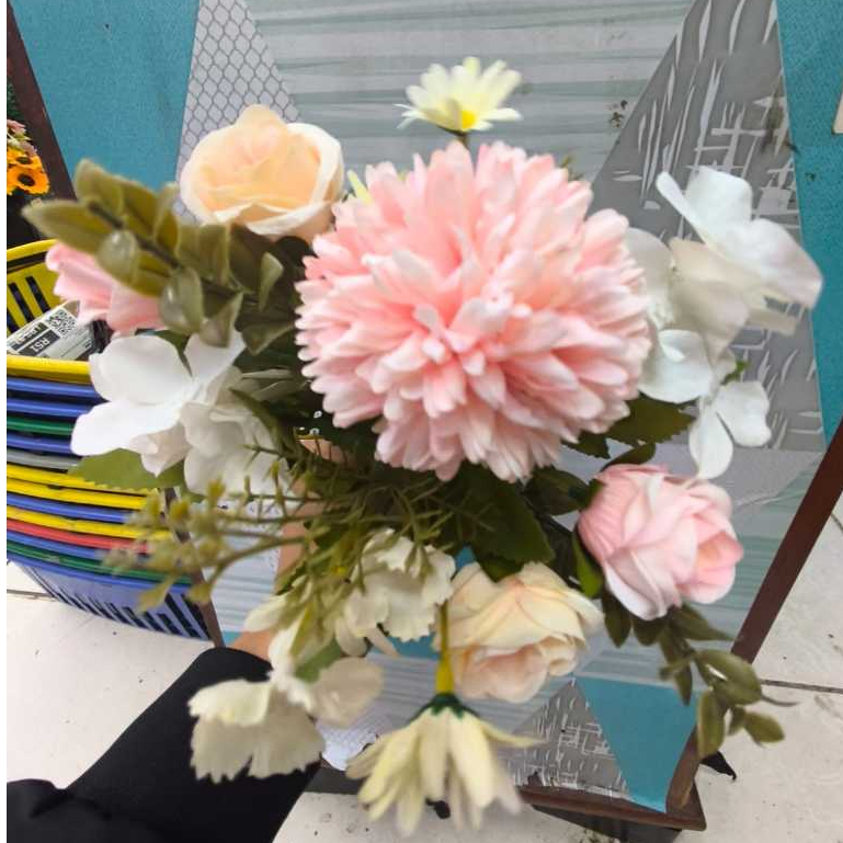Buquê Misto Flor Artificial Crisântemo com Rosa e Crisântemo com Cravo, Buquê P/ Decoração Casamento, Arranjos, e casa em Oferta na Shopee