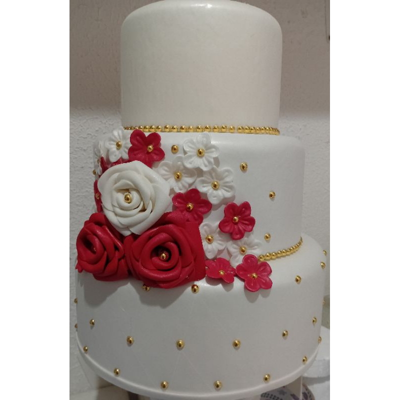 Bolo Fake de Casamento Vermelho e Branco: Onde Comprar | BuscaProdutos