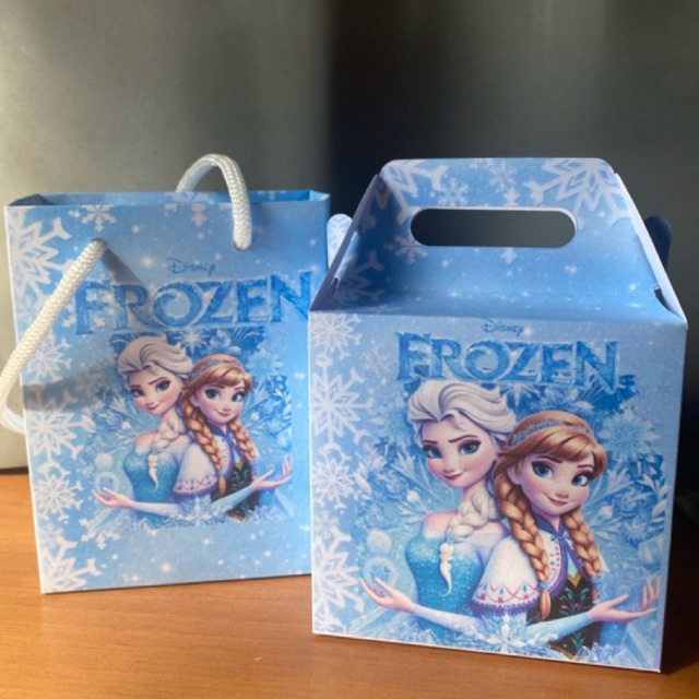 Maletinha+Sacolinha Personalizada tema Frozen festa infantil em Oferta na Shopee