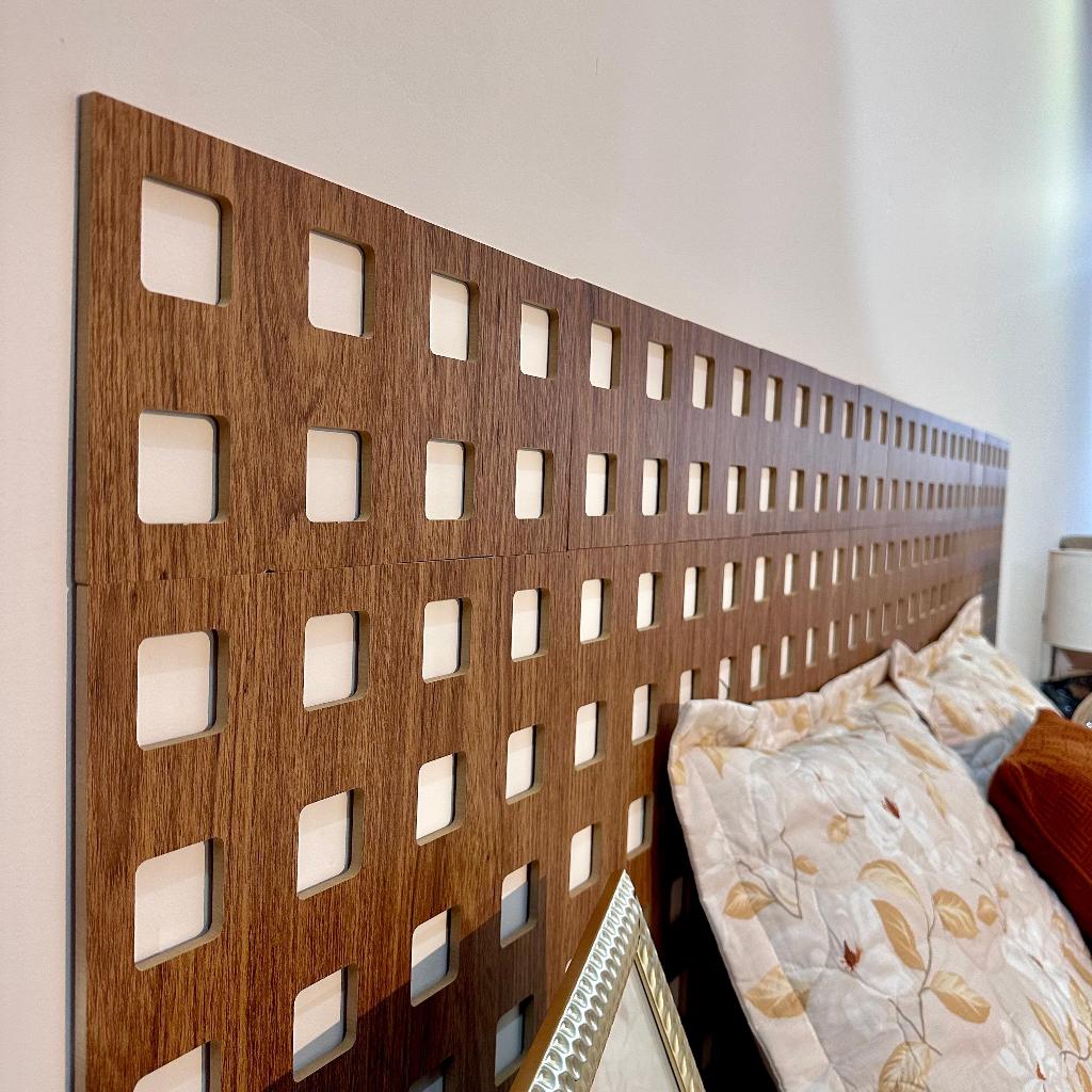 Kit Até 10 Painel Decorativo Vazado MDF Autocolante Estilo Madeira Nobre Muxarabi 30x30cm