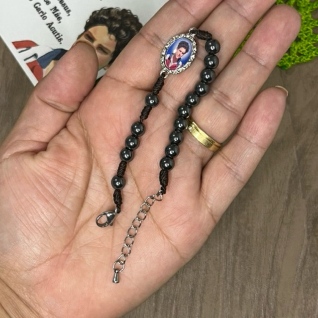 Pulseira Terço Hematita 6mm Carlo Acutis | Medalha Frente e Verso | Fé e Proteção