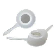 Funil Peneira Plástico 2em1 Grande Branco 34,5 X 19cm Útil