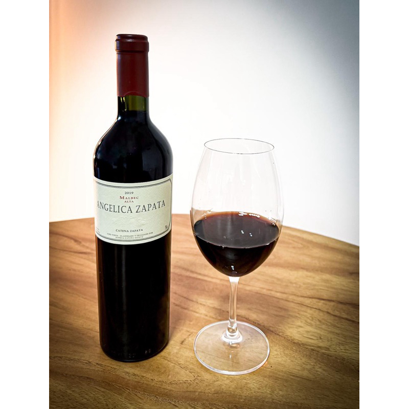 Vinho Tinto Angélica Zapata