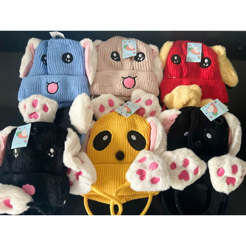 Touca Gorro Bichinho Pelúcia Levanta Orelha... (orelhas se movem quando apertadas)