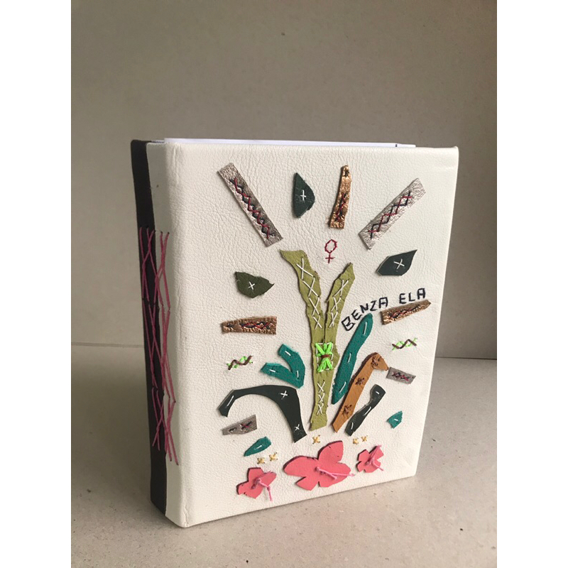 Caderno Diário Capa Dura em Couro - Mulheres Benzedeiras - Capa Couro Legitimo - Tamanho A5 - CAD206