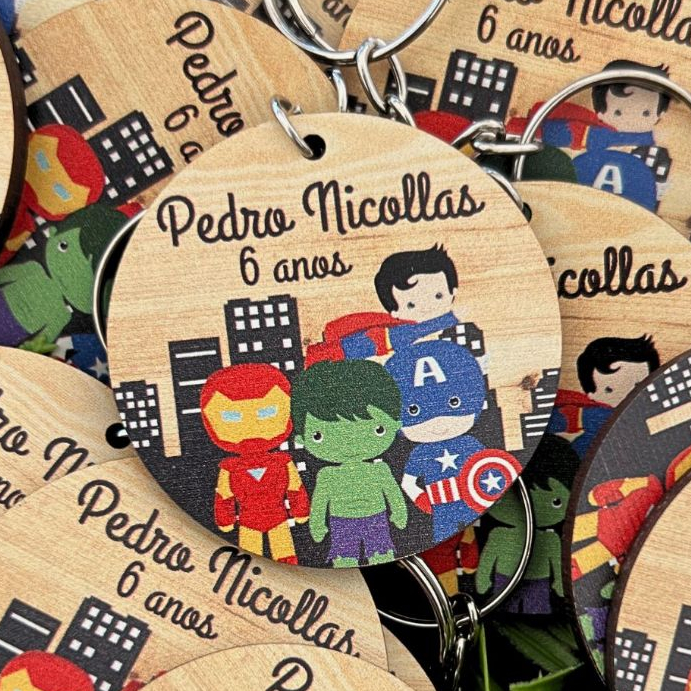 Chaveiro Infantil  Personalizado Com Nome Kit Lembrancinha De Aniversário Tema Heróis Para Menino