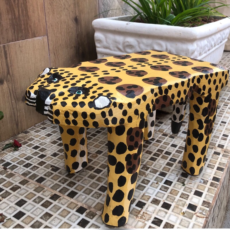 Banco de onça Infantil  Sr Gervasio Animais Em Madeira  Para Crianças Banco De Madeira Onça 36x20x20cm