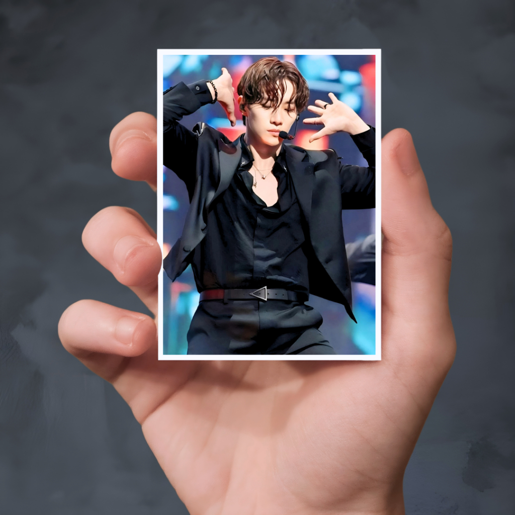 Kit com 16 Figurinhas Adesivas - LEE JUNHO (5x7cm)