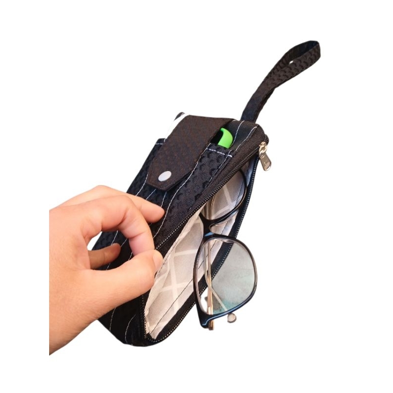 carteira de zíper e porta celular