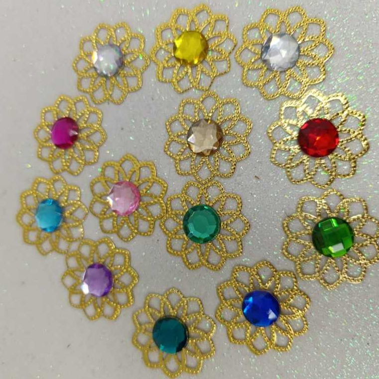 Kit Tag Metal Dourada Rendada + Chaton 12mm Redondo - 25 e 50 Unidades para Artesanato em Oferta na Shopee