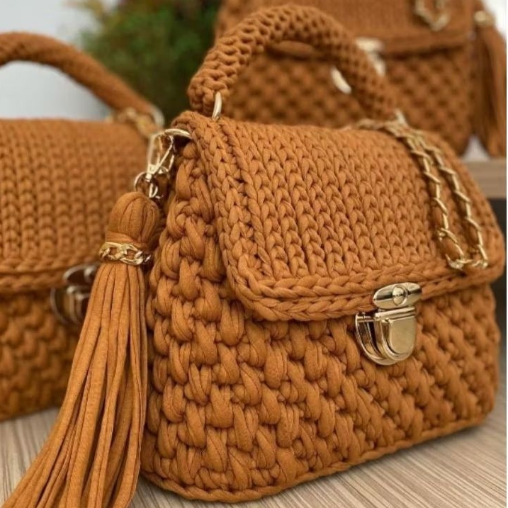 Bolsa de Ombro De Luxo Alice em Crochê com Fios de Malha Marrom