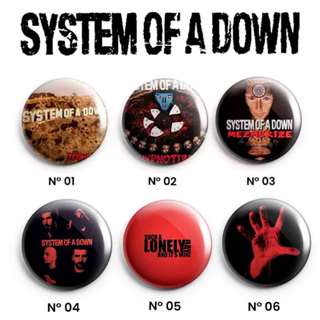 Bottons/Botons/Buttons/Broches/Pin Redondos SYSTEM OF A DOWN 4,5cm em Oferta na Shopee