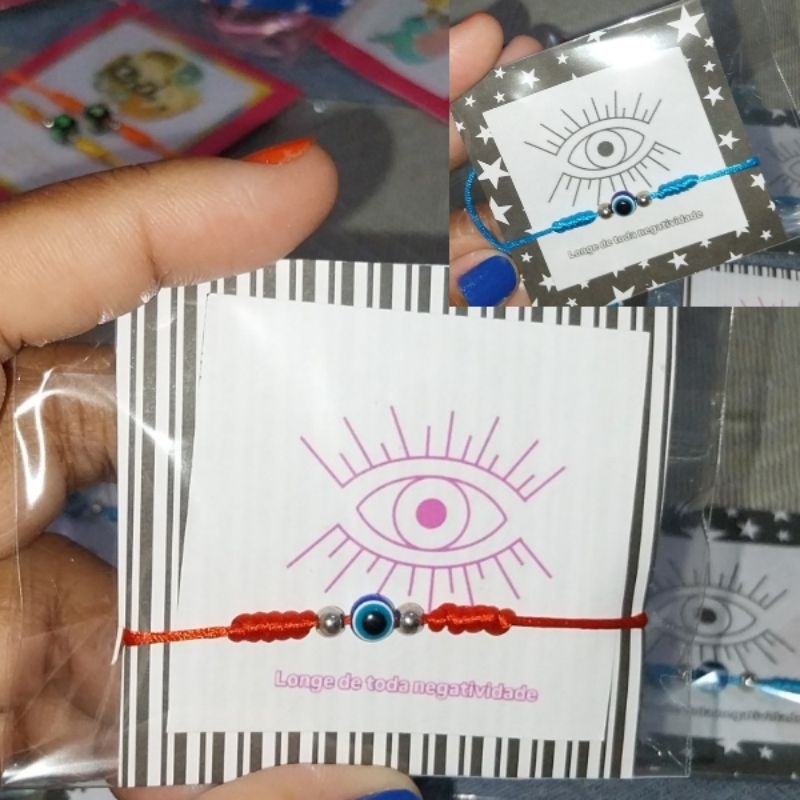 PULSEIRA OLHO GREGO MINIMALISTA COM FECHO REGULÁVEL EM MACRAME NA COR VERMELHA E AZUL