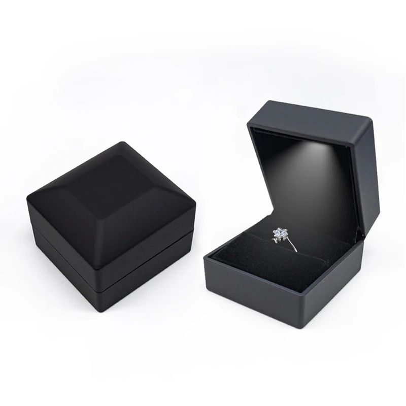 Caixinha De Anel Com LED Luxo Porta Joias Com Luz Envio Rapido em Oferta na Shopee