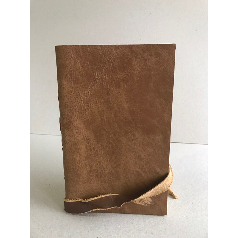 Caderno Cumaru Couro -  Capa Flexível - Tamanho A5 - 52 folhas - cód. CAD104