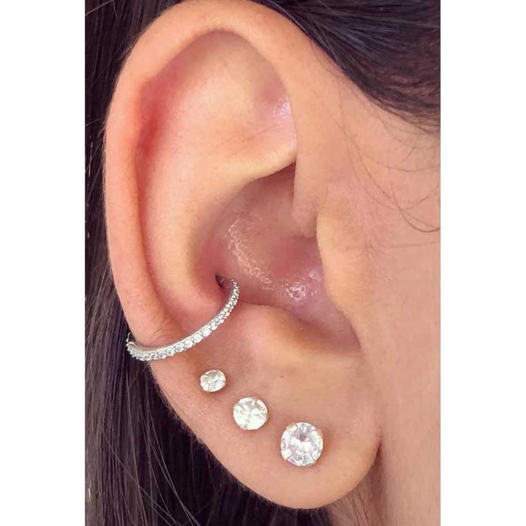 Piercing Conch Cravejado Zircônia Antialérgico em Oferta na Shopee