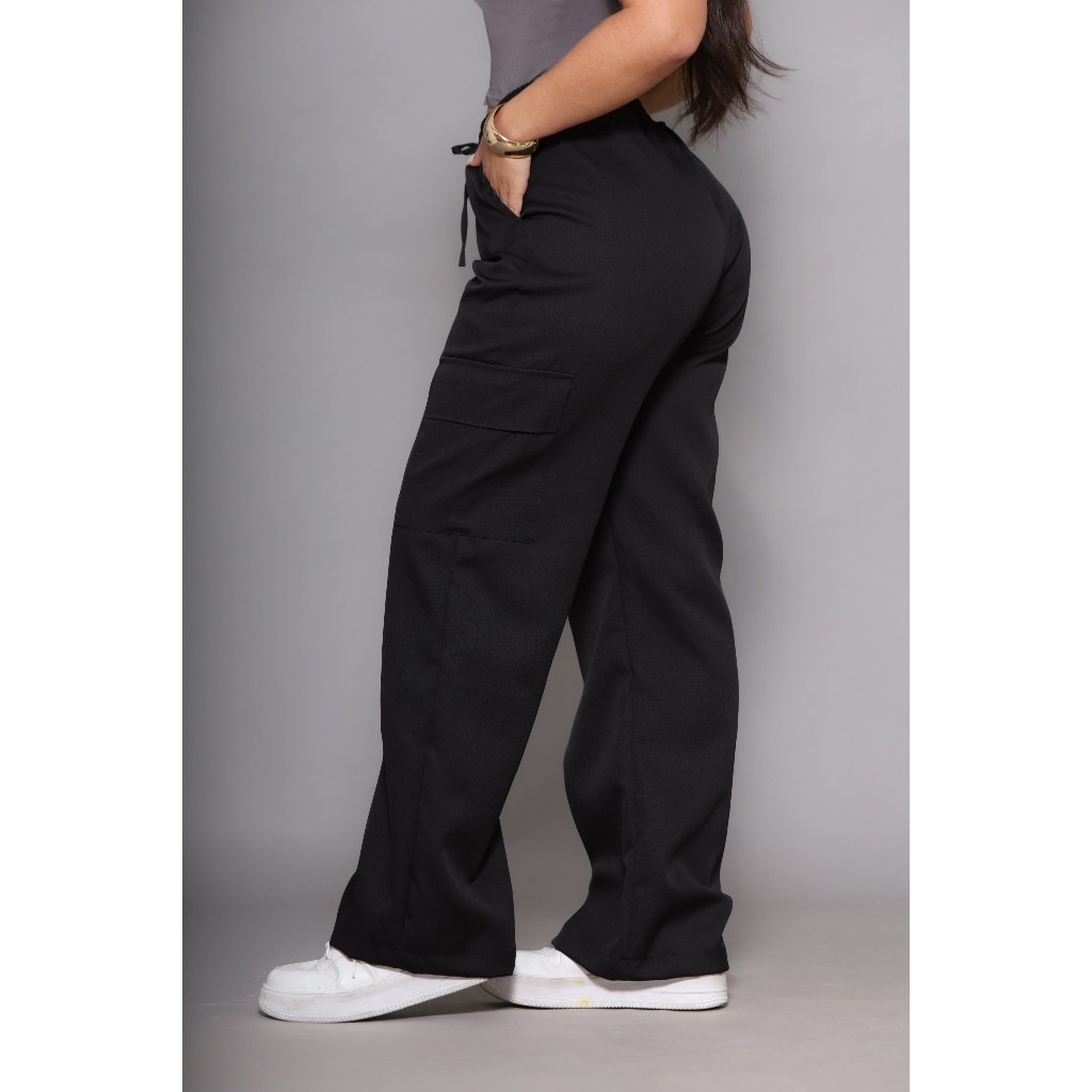Calça Pantalona Wide Leg Bolso Cargo