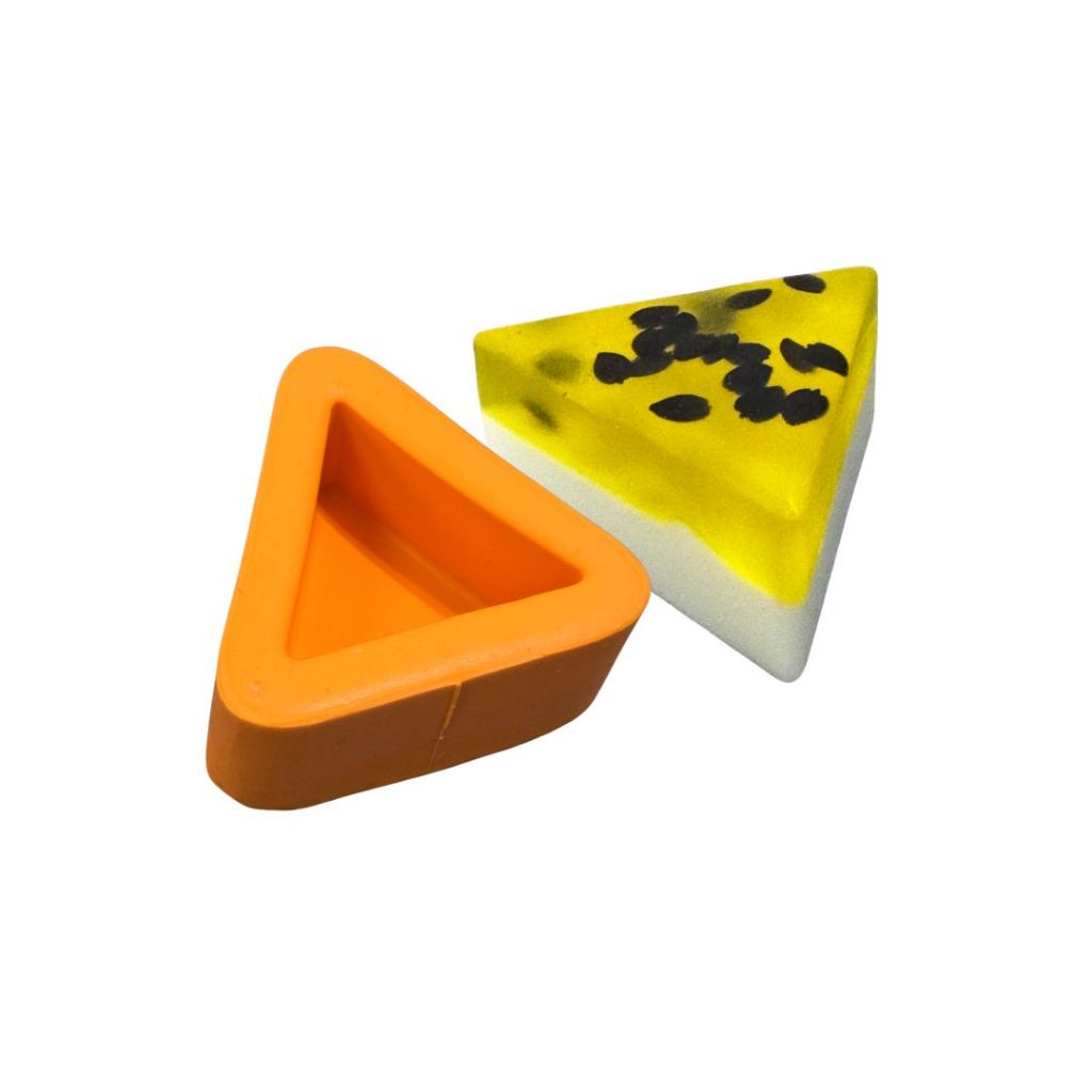 Molde de silicone Triangular P. Para Fabricação de Sabonetes, Velas, Peças de Resina ou Gesso