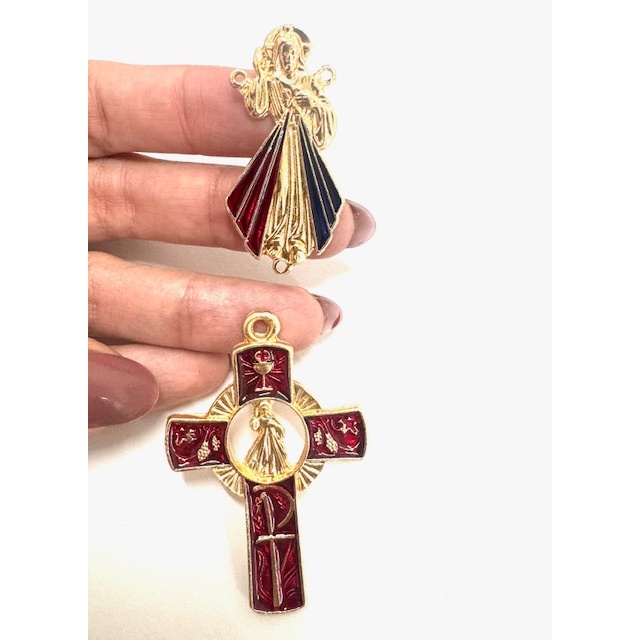 KIT - ENTREMEIO + CRUZ JESUS MISERICORDIOSO ESMALTADOS ( DUPLA)