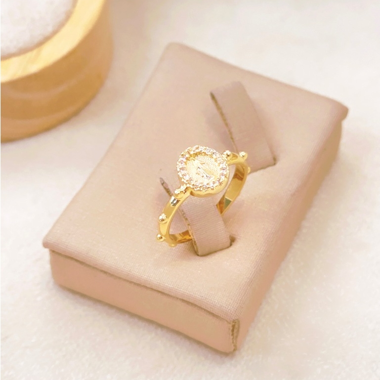 Anel Nossa Senhora das Graças com Zircônia Folheado a Ouro 18K - Hipoalergênico em Oferta na Shopee