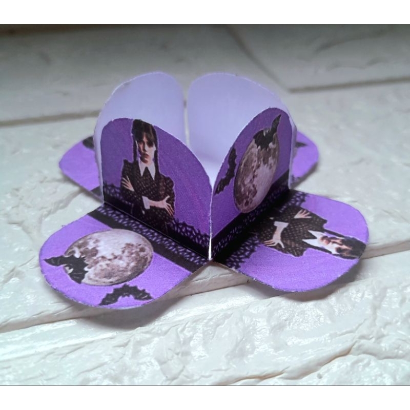 50 Forminhas Personalizadas de Doce Brigadeiro 4 Pétalas Festa,Aniversário Temático Tema Vandinha