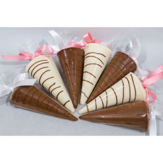 CONE TRANPARENTE PARA FESTAS TAMANHOS VARIADOS 50UNID em Oferta na Shopee