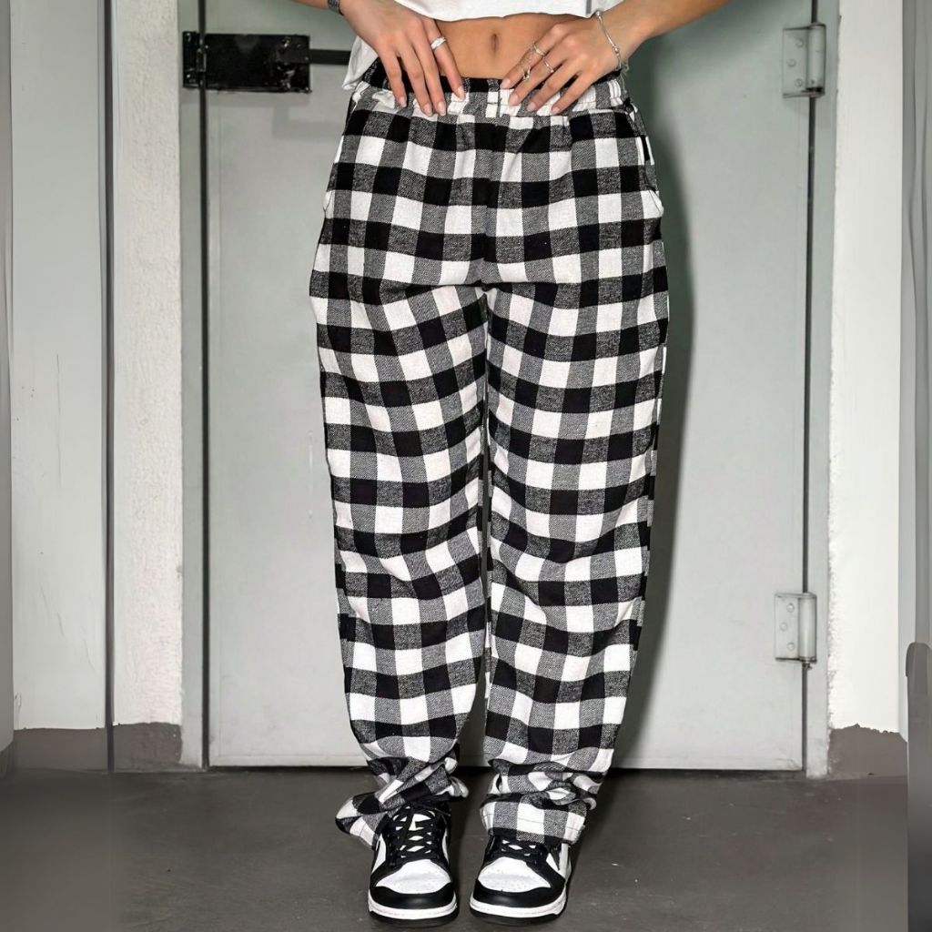 Calça Xadrez sem elástico na barra modelo reto moda de rua
