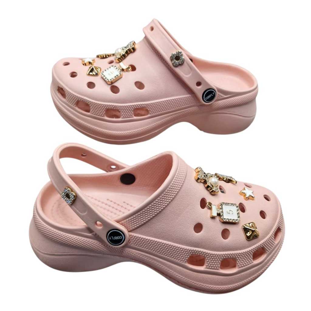 Chinelo-Babuche-e-Sandália-Plataforma-Feminino-da-Corfly-83-Nude-Bottons-Pins-P21-Coroa-ABS