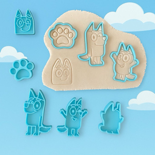 Kit 4 Cortadores e carimbos de Biscoito Bolacha Pasta Americana Cookies Bluey c/ Puxador aprox 8cm em Oferta na Shopee